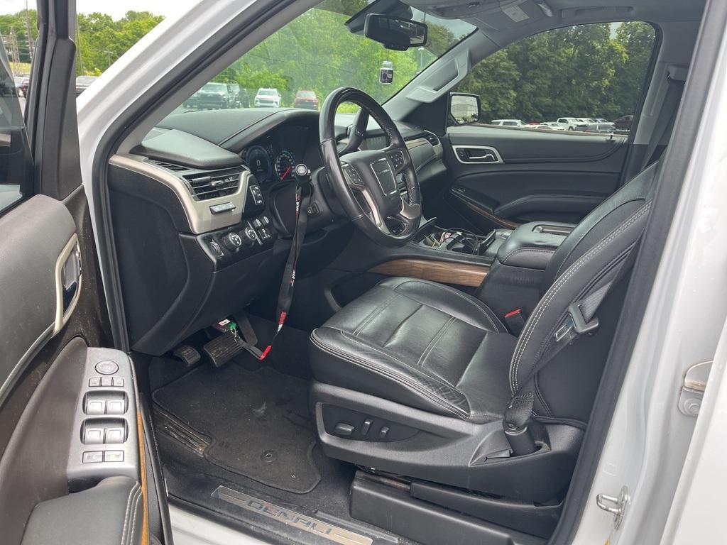 used 2020 GMC Yukon XL car, priced at $34,987