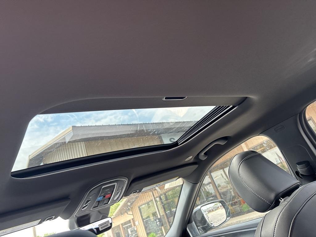 new 2025 Jeep Grand Cherokee L car, priced at $45,464
