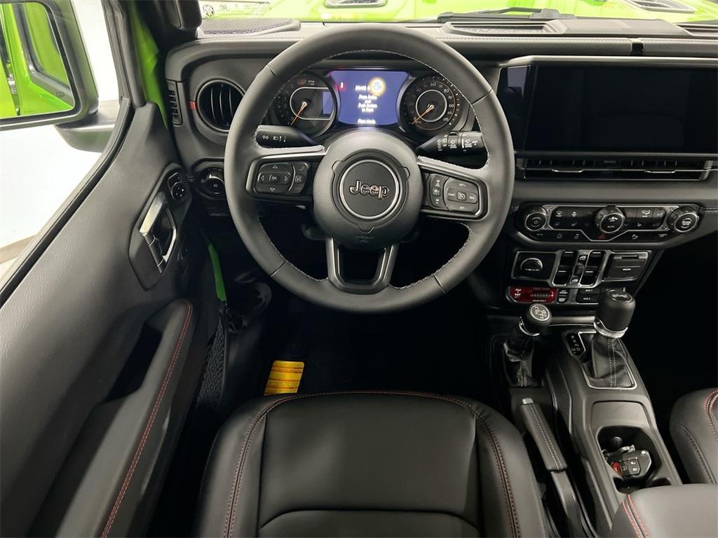 new 2025 Jeep Wrangler car, priced at $61,158