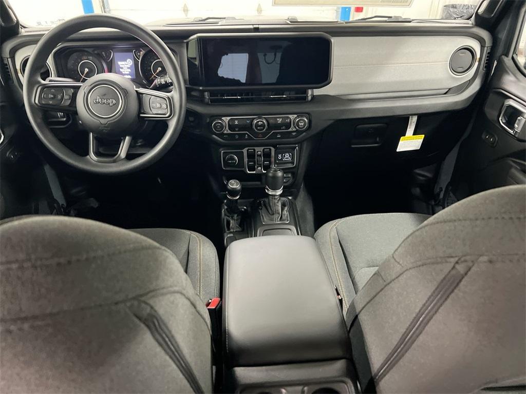 new 2025 Jeep Wrangler car, priced at $40,448