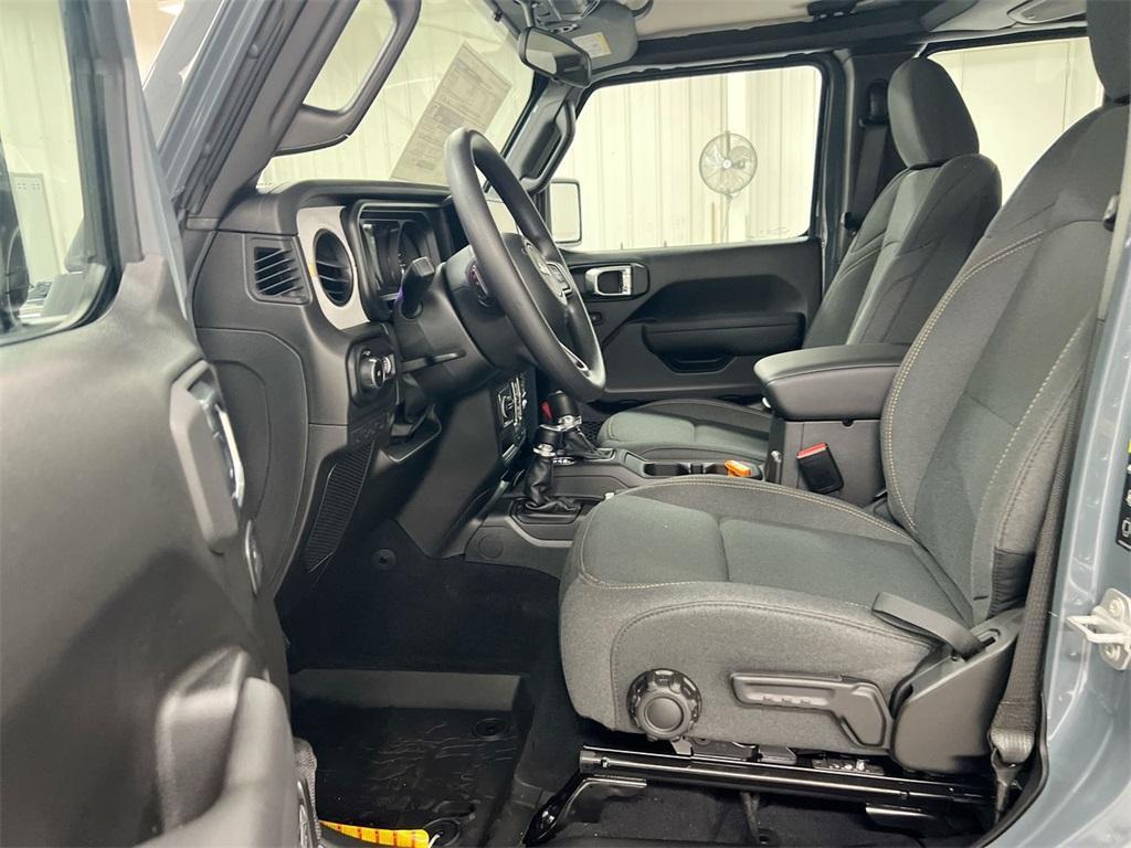 new 2025 Jeep Wrangler car, priced at $40,448