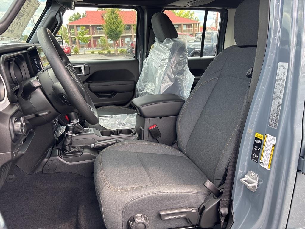 new 2025 Jeep Wrangler car, priced at $42,848