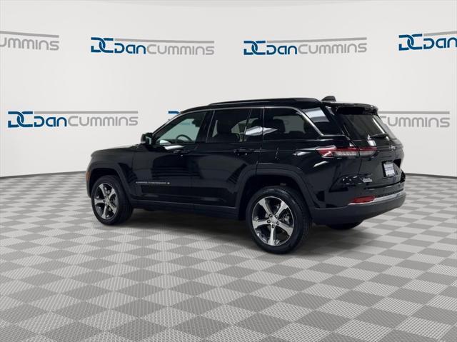 new 2024 Jeep Grand Cherokee car, priced at $48,452