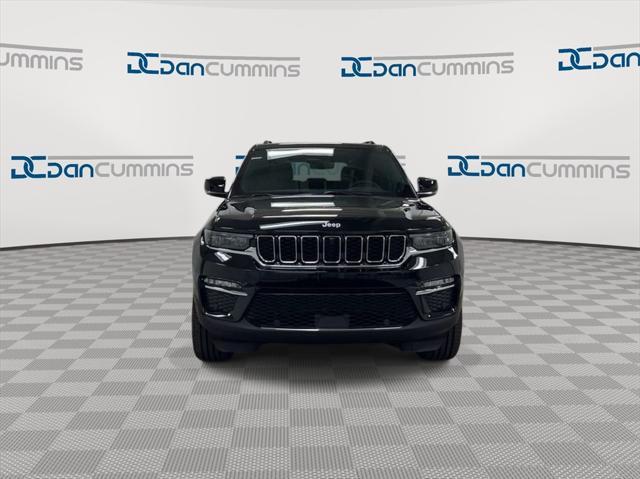 new 2024 Jeep Grand Cherokee car, priced at $48,452