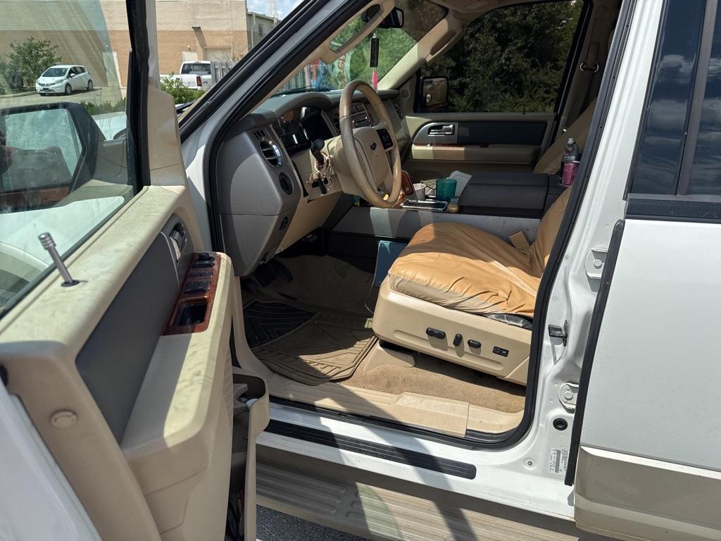 used 2008 Ford Expedition car, priced at $4,500