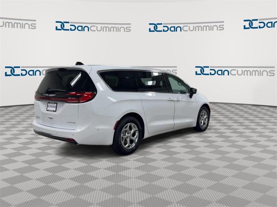 new 2024 Chrysler Pacifica car, priced at $45,000