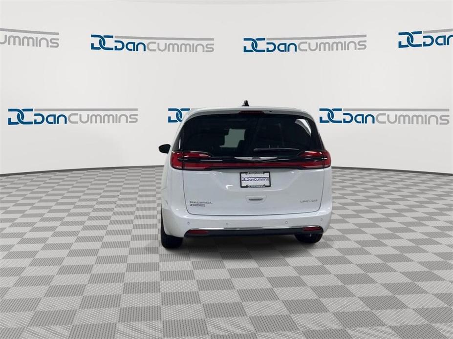 new 2024 Chrysler Pacifica car, priced at $45,000