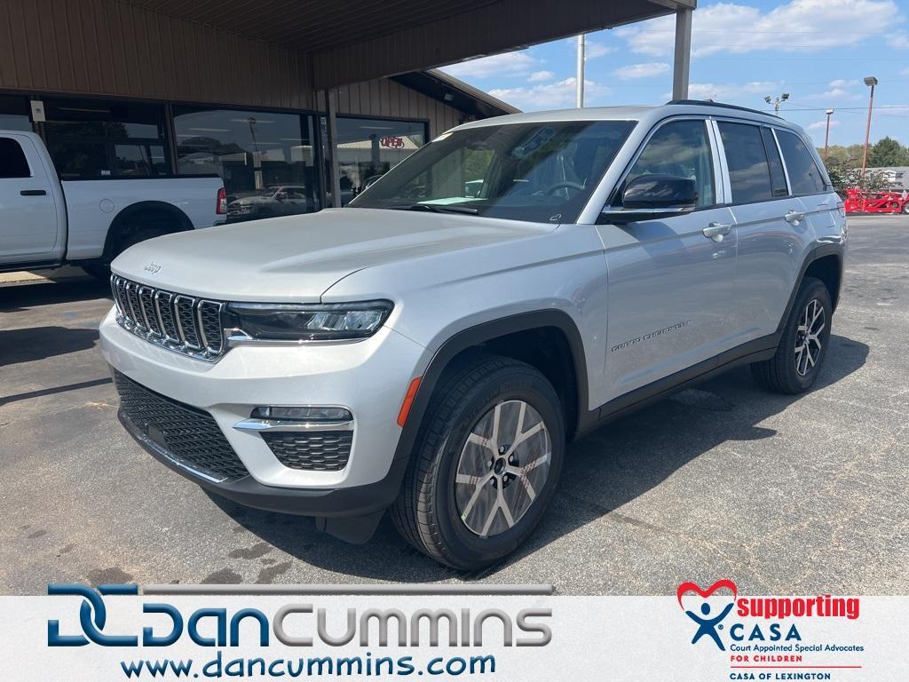 new 2025 Jeep Grand Cherokee car, priced at $41,412