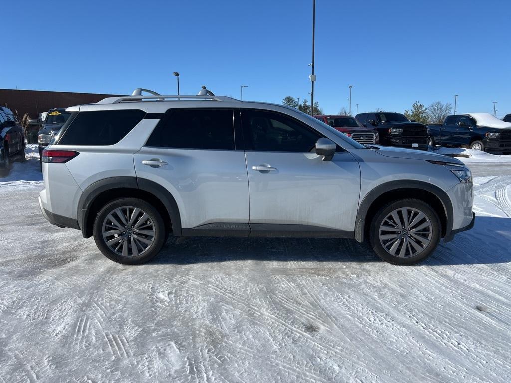 used 2022 Nissan Pathfinder car