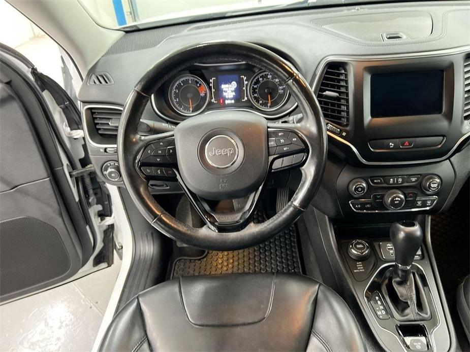 used 2020 Jeep Cherokee car, priced at $18,987