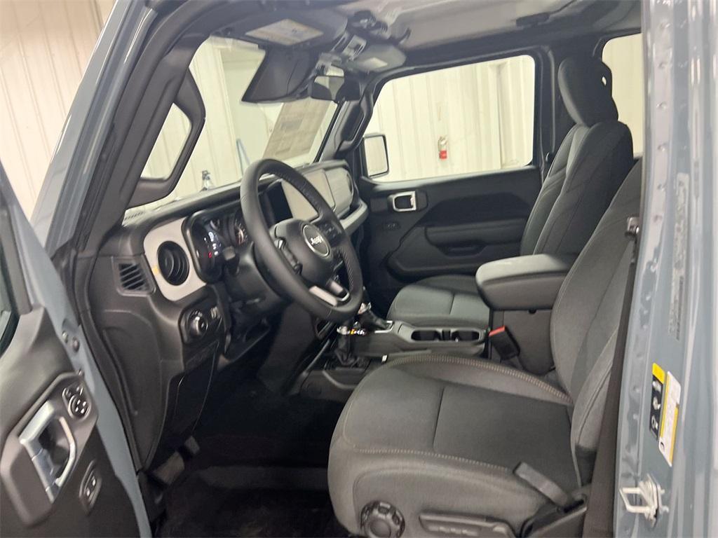 new 2026 Jeep Wrangler car, priced at $44,732