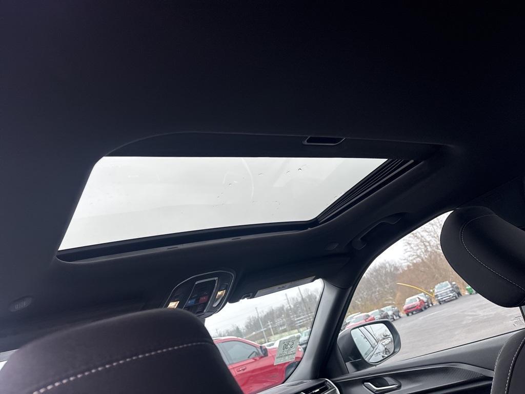 used 2024 Jeep Grand Cherokee car, priced at $30,987