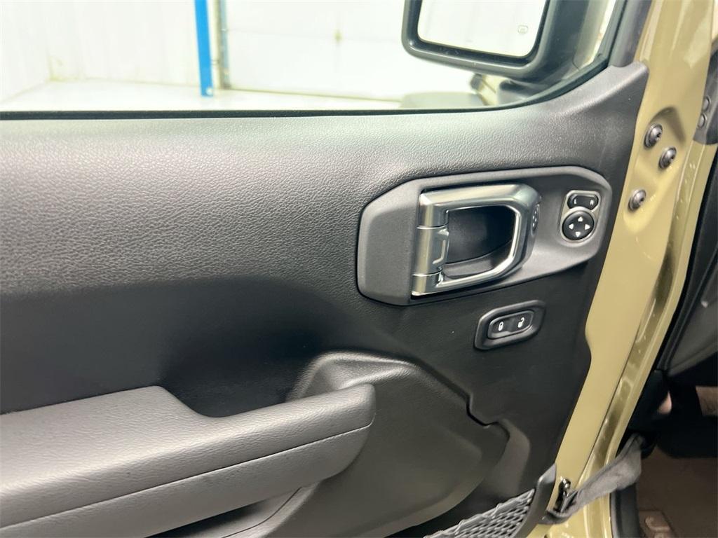 new 2026 Jeep Wrangler car, priced at $43,218