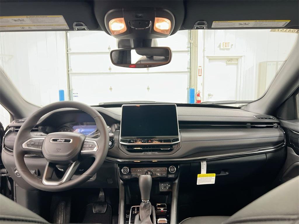 new 2026 Jeep Compass car, priced at $32,784