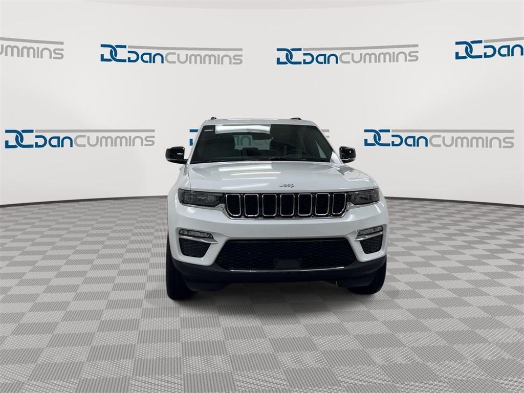 new 2025 Jeep Grand Cherokee car, priced at $49,728