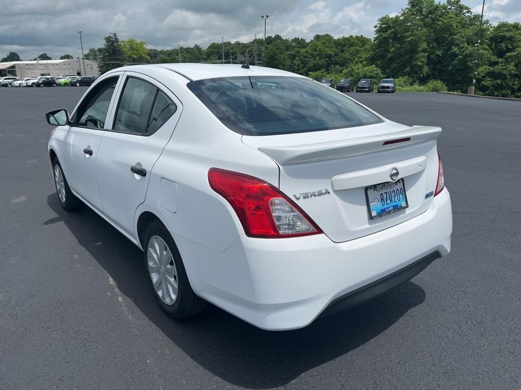 used 2016 Nissan Versa car