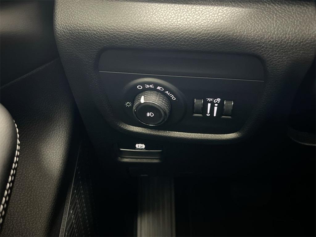 new 2025 Jeep Grand Cherokee car, priced at $40,622