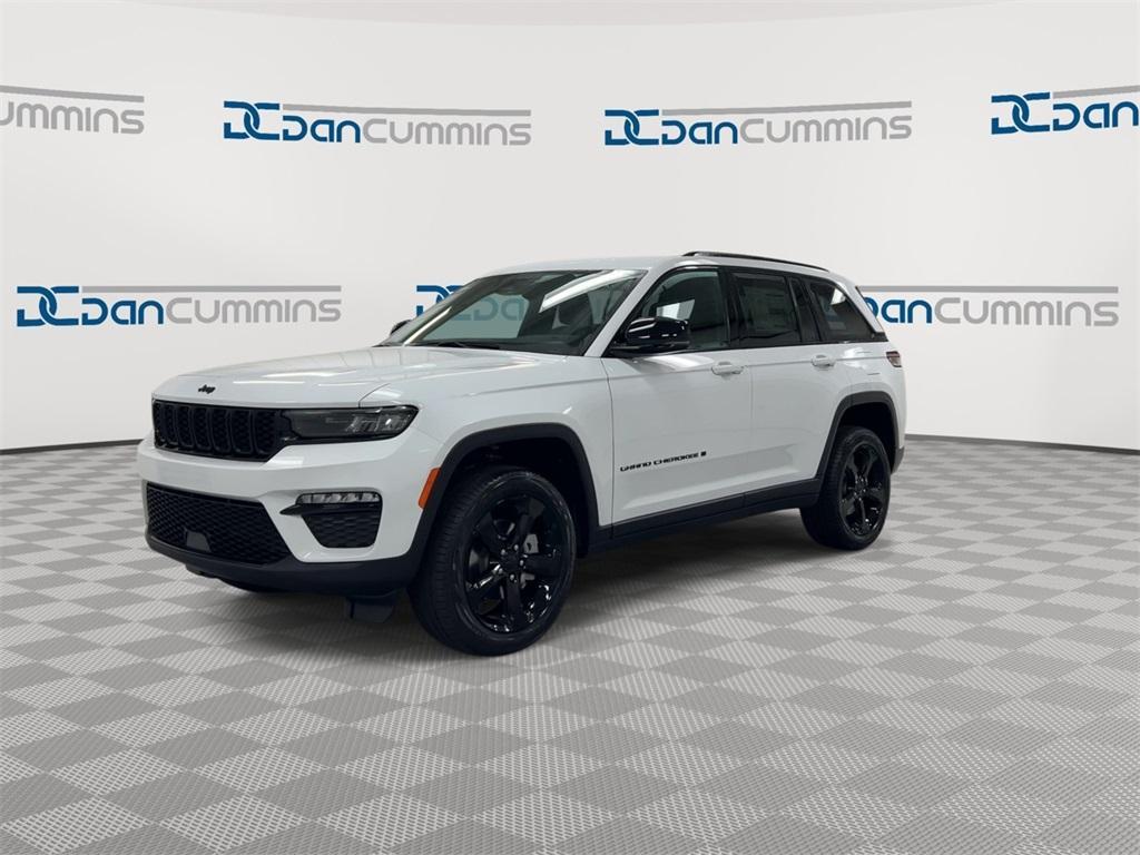 new 2025 Jeep Grand Cherokee car, priced at $40,622