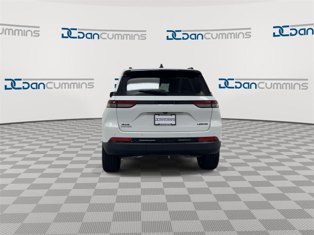 new 2025 Jeep Grand Cherokee car, priced at $40,622