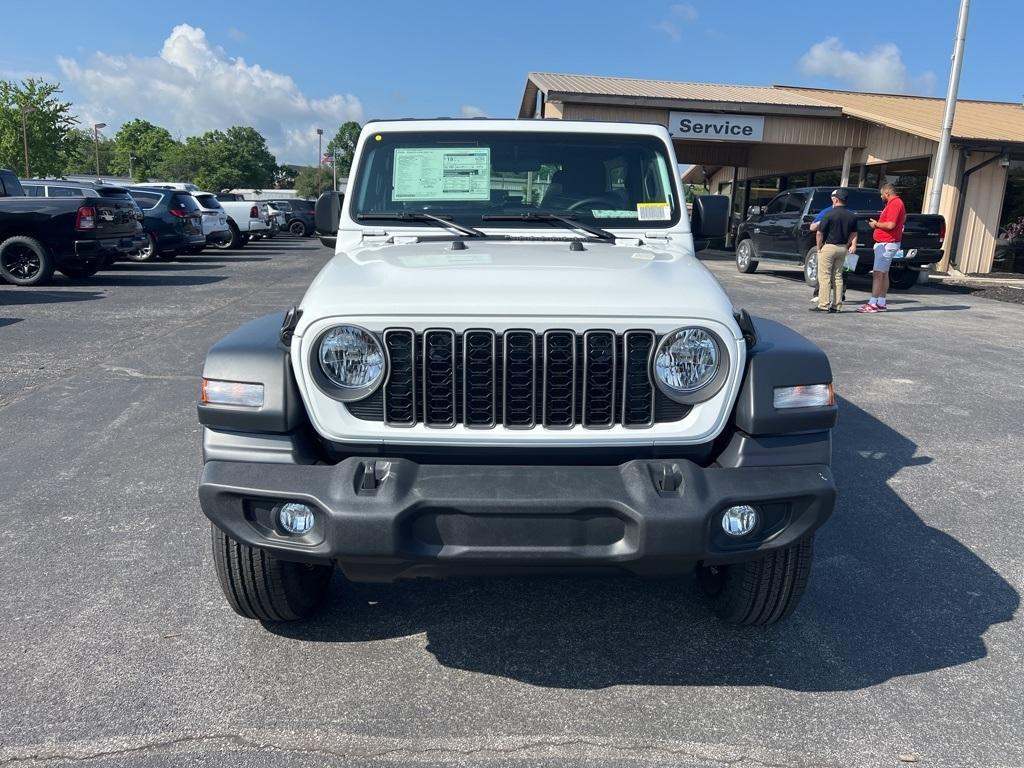 new 2025 Jeep Wrangler car, priced at $39,113