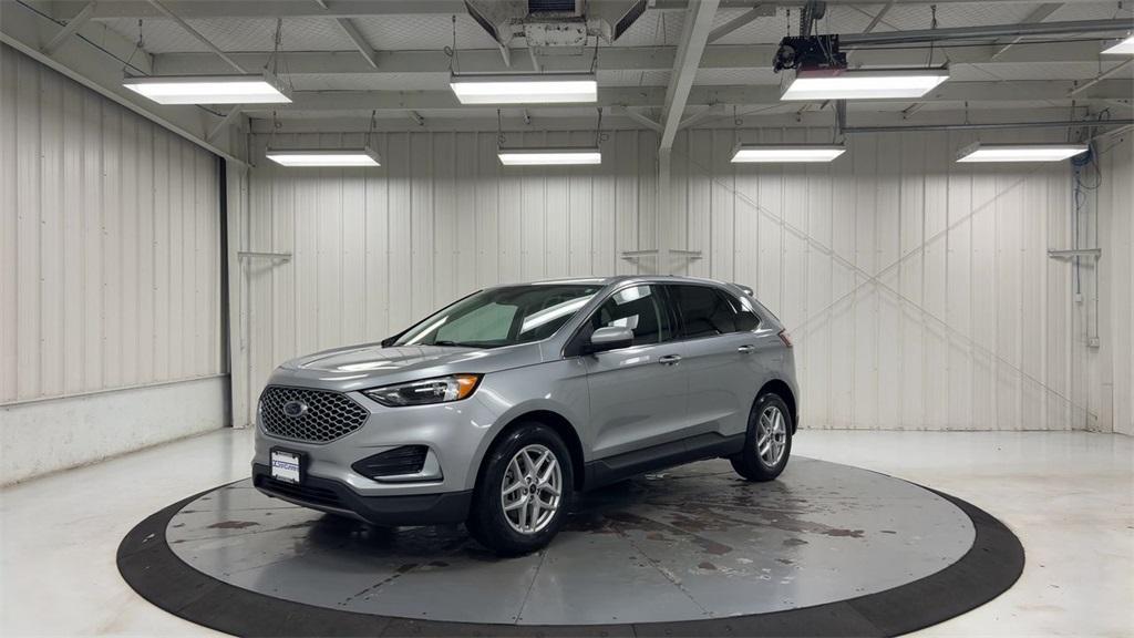 used 2023 Ford Edge car, priced at $21,387
