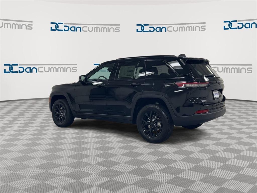 new 2025 Jeep Grand Cherokee car, priced at $39,941