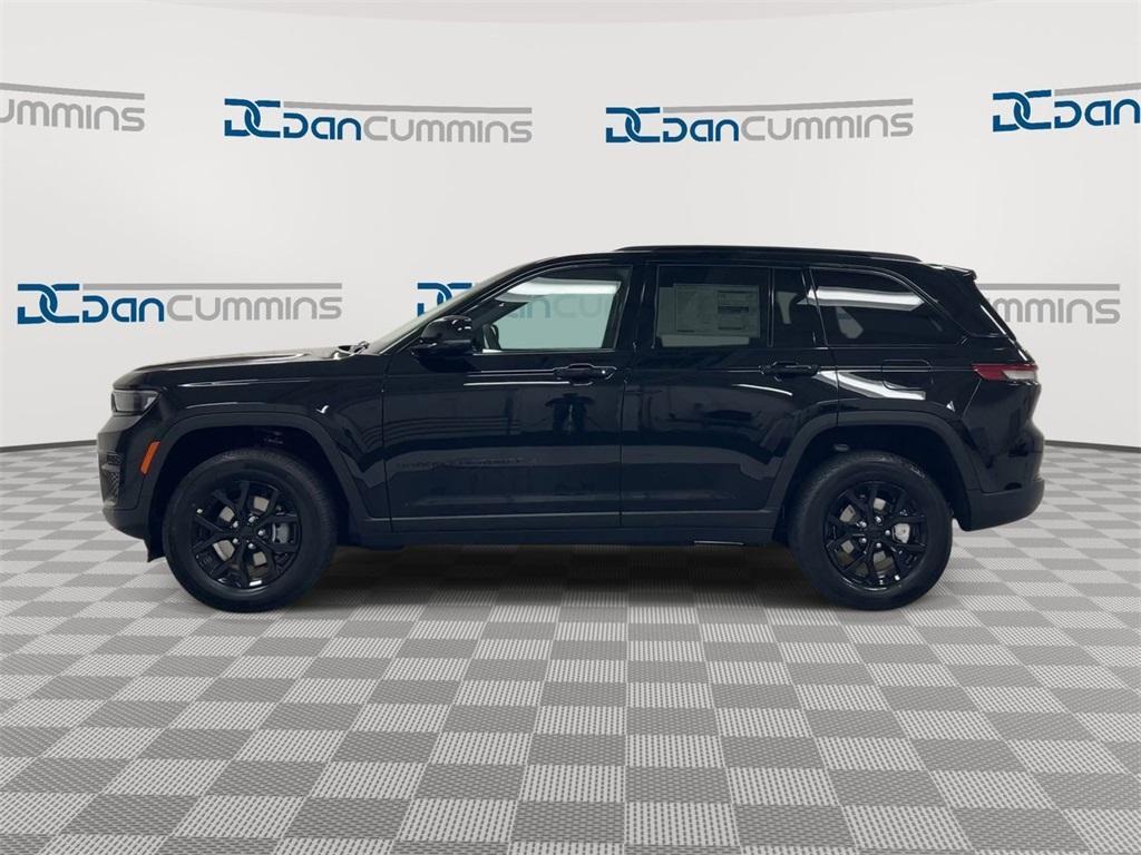 new 2025 Jeep Grand Cherokee car, priced at $39,941
