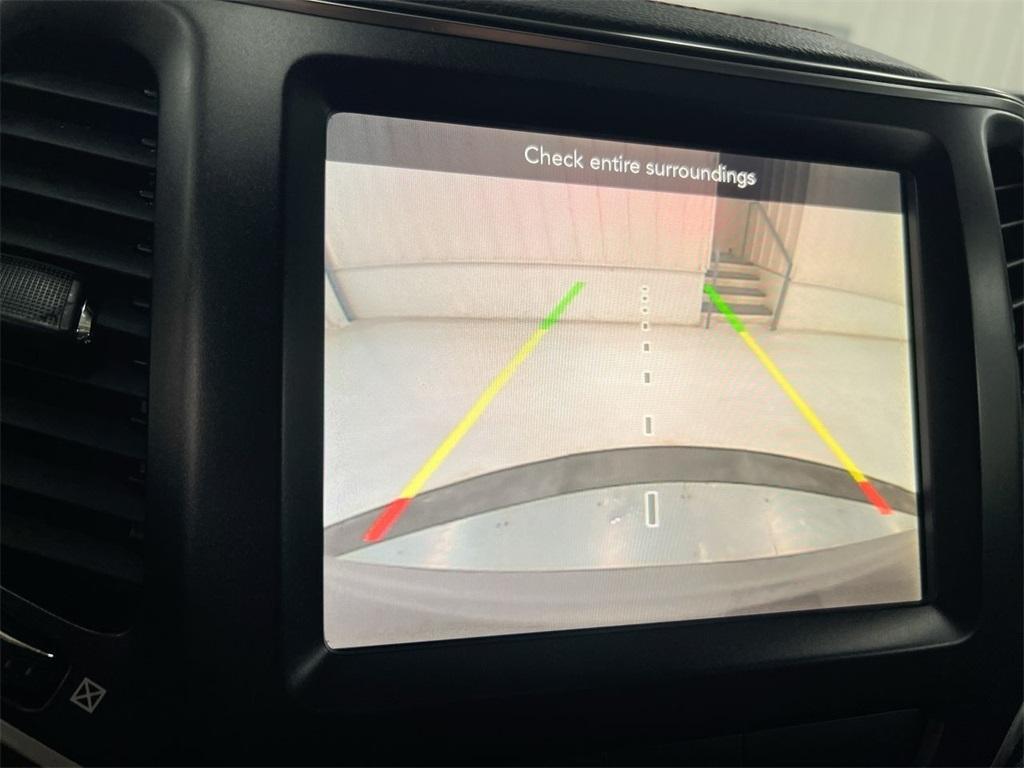 used 2019 Jeep Cherokee car