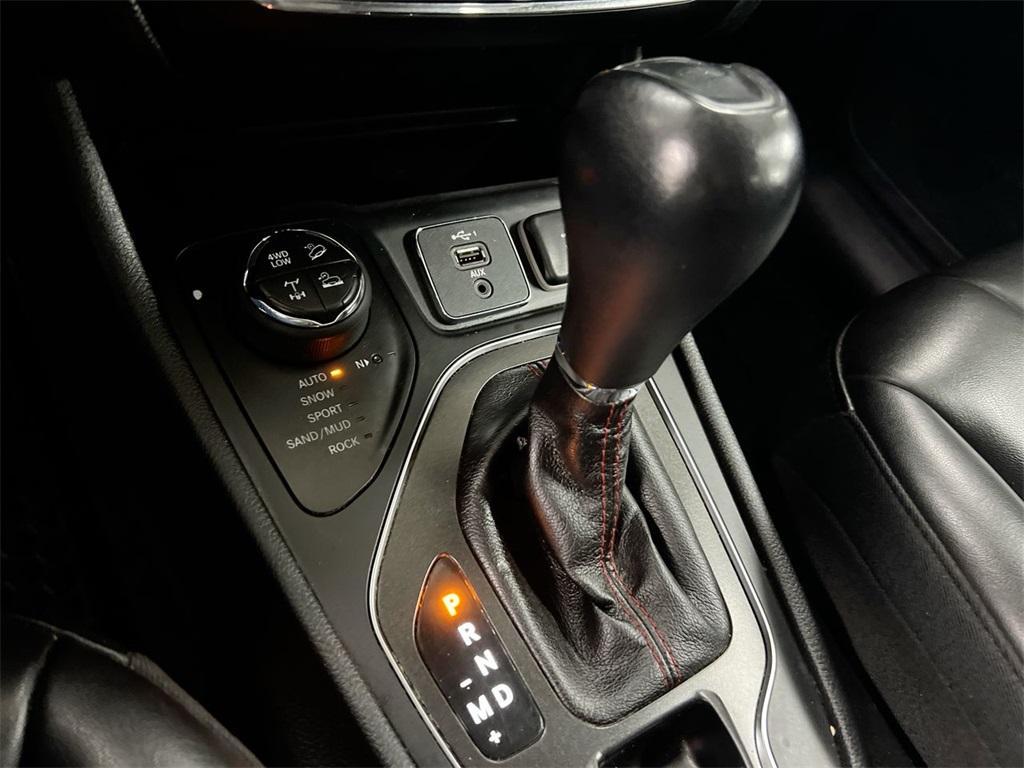 used 2019 Jeep Cherokee car