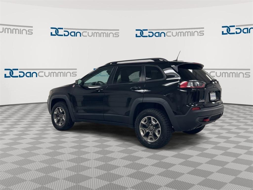 used 2019 Jeep Cherokee car