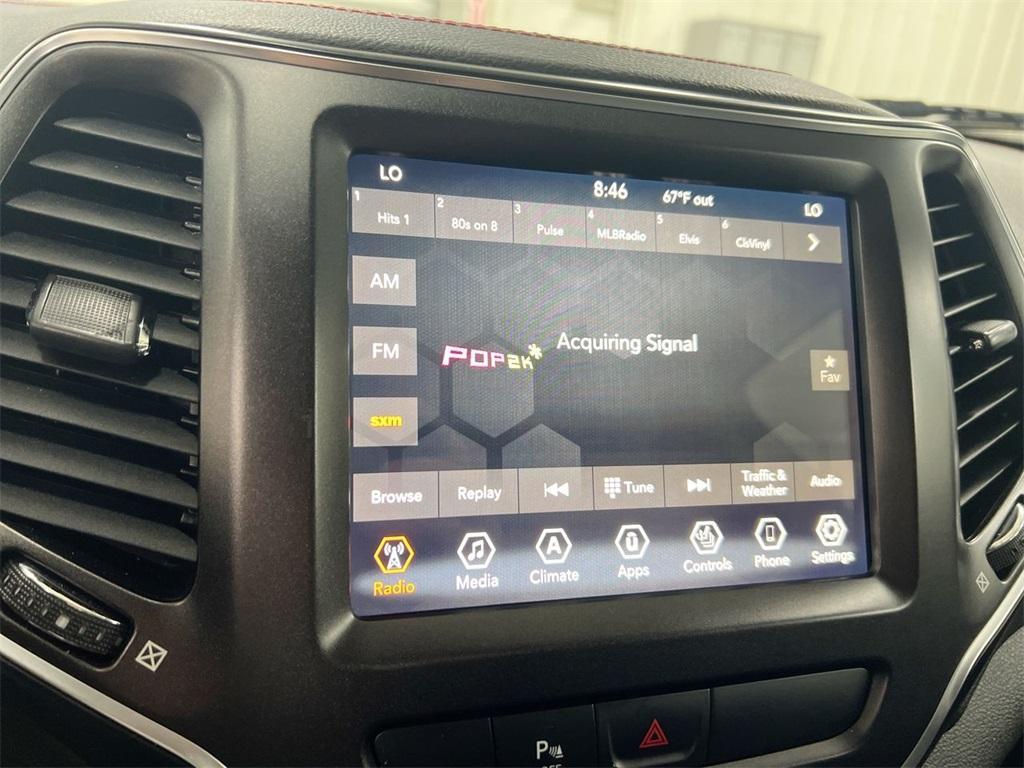 used 2019 Jeep Cherokee car
