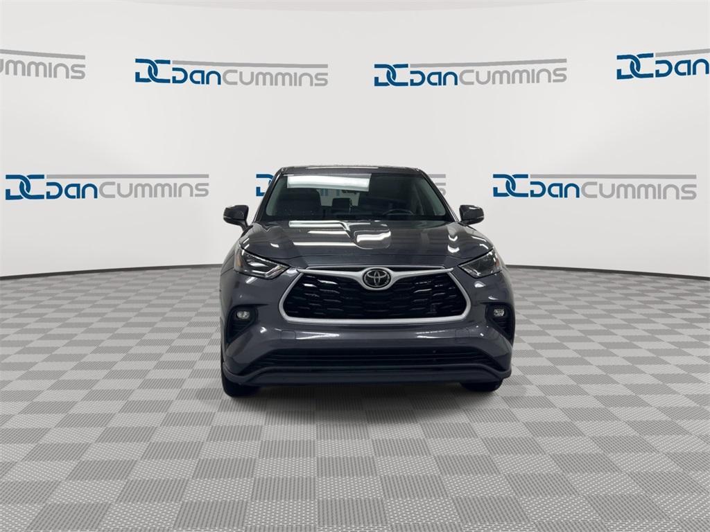 used 2023 Toyota Highlander car, priced at $28,787