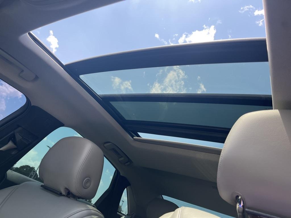 used 2016 Cadillac XTS car, priced at $3,900