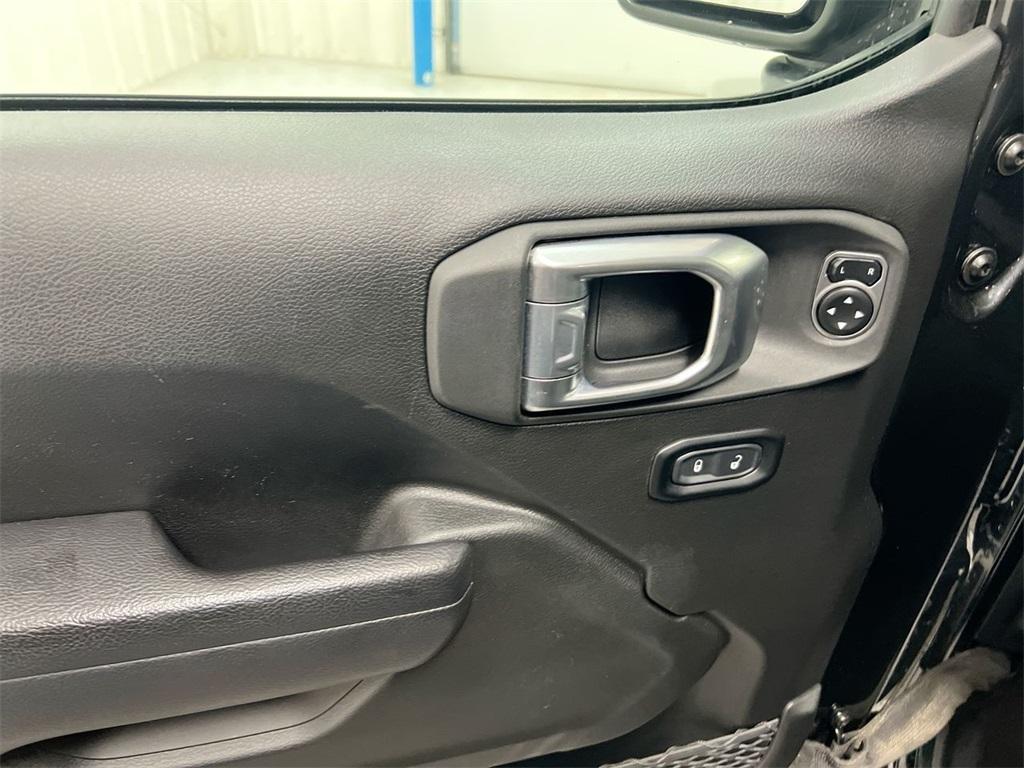 used 2024 Jeep Gladiator car, priced at $38,587