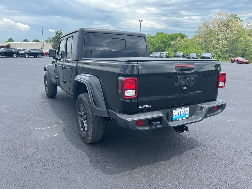 used 2024 Jeep Gladiator car, priced at $38,987