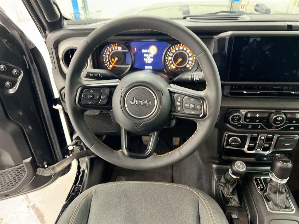 used 2024 Jeep Gladiator car, priced at $38,587