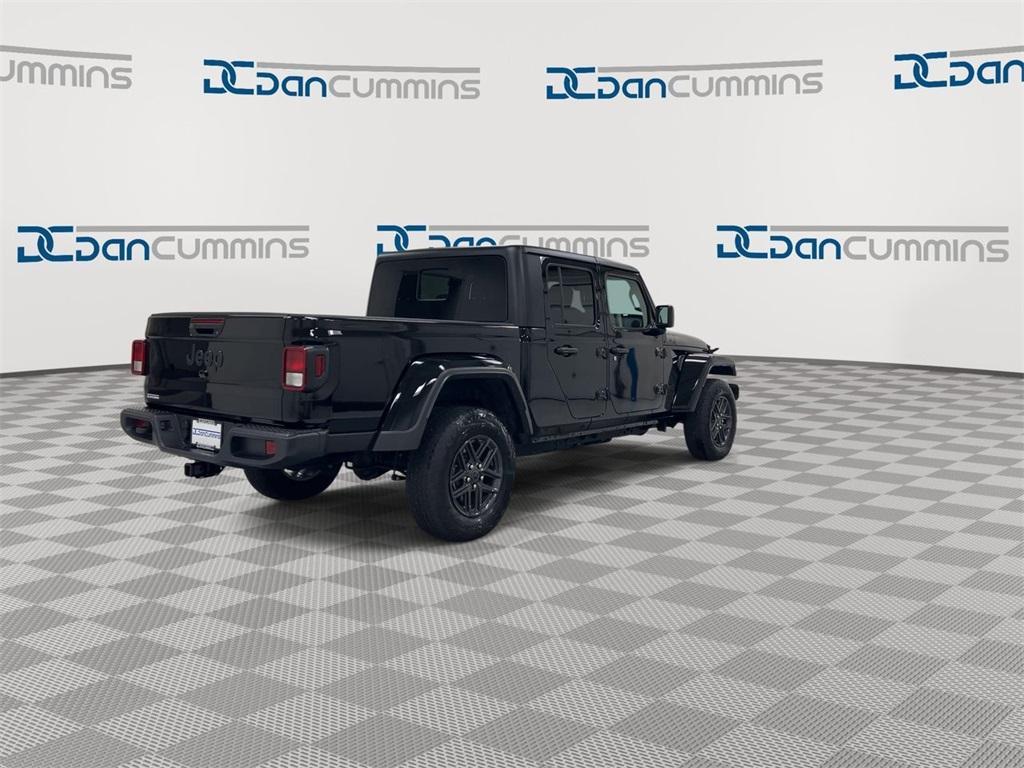 used 2024 Jeep Gladiator car, priced at $38,587