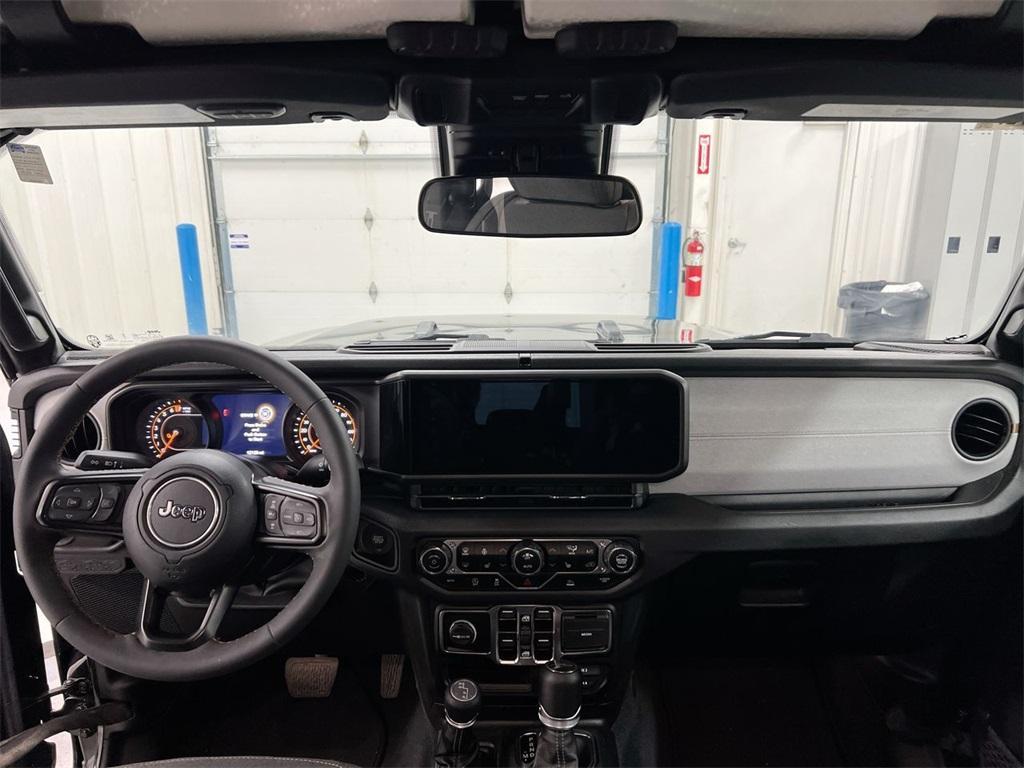 used 2024 Jeep Gladiator car, priced at $38,587
