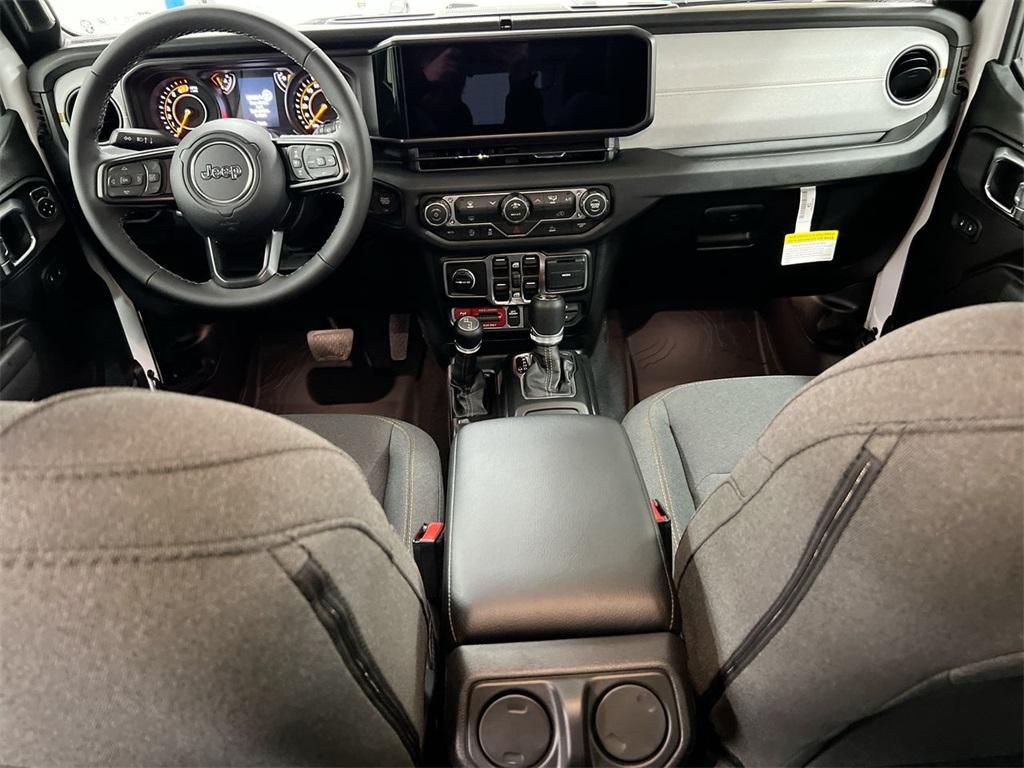 new 2026 Jeep Wrangler car, priced at $46,152