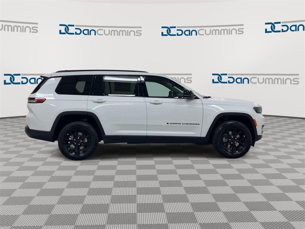 new 2025 Jeep Grand Cherokee L car, priced at $42,001