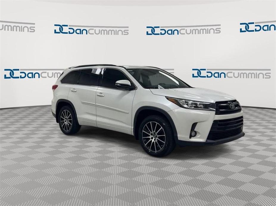 used 2017 Toyota Highlander car, priced at $17,500