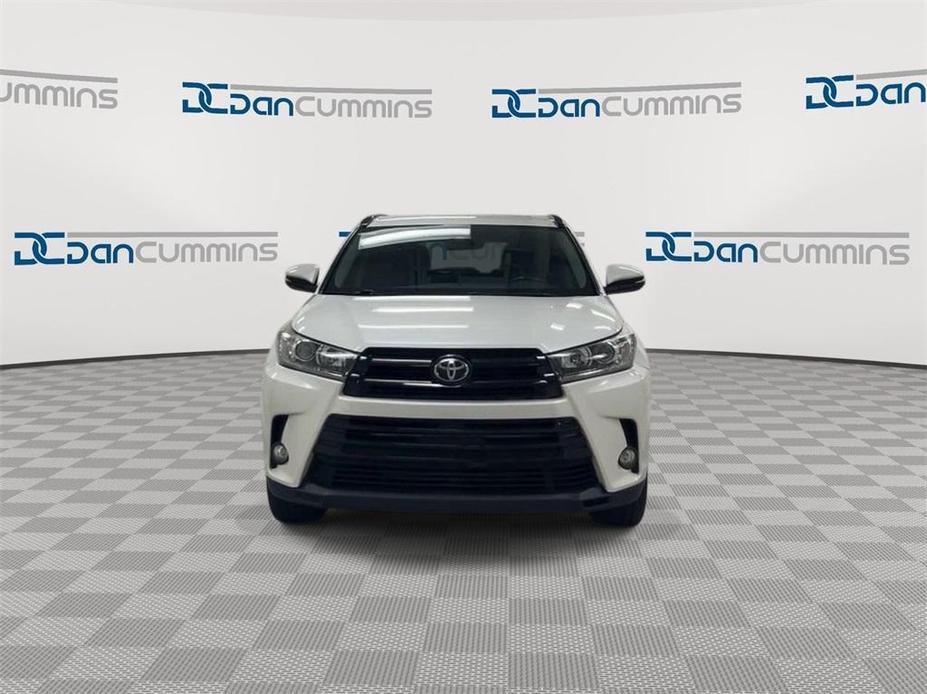 used 2017 Toyota Highlander car, priced at $17,500