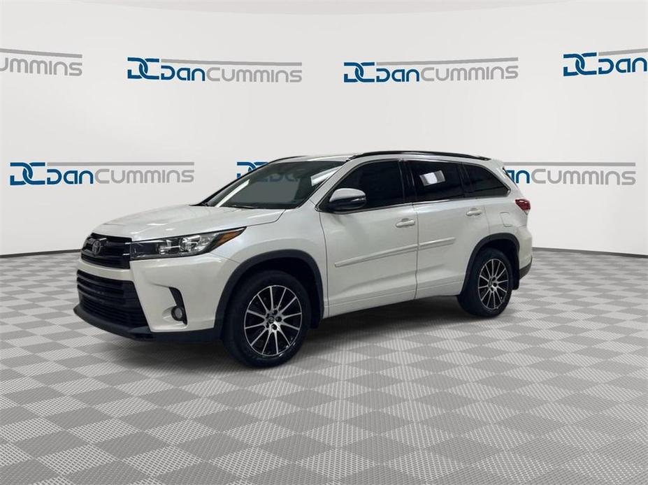 used 2017 Toyota Highlander car, priced at $17,500