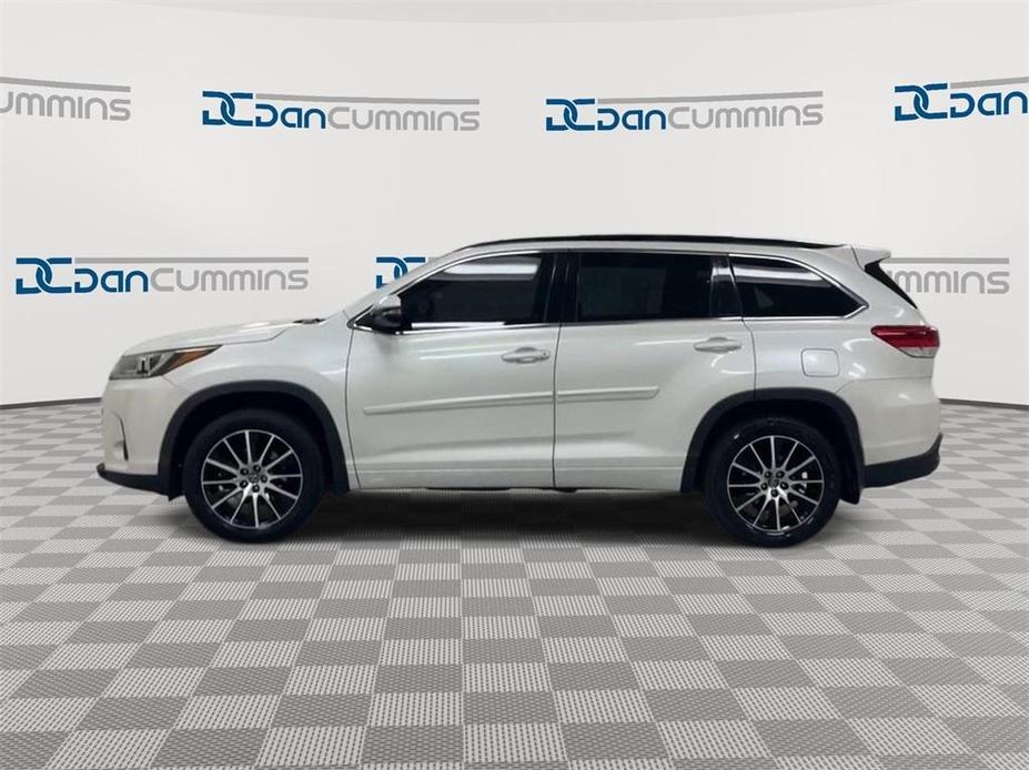 used 2017 Toyota Highlander car, priced at $17,500