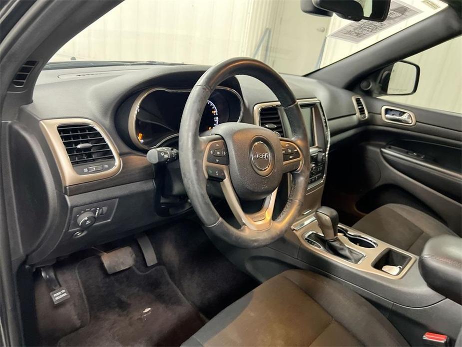 used 2016 Jeep Grand Cherokee car, priced at $9,900