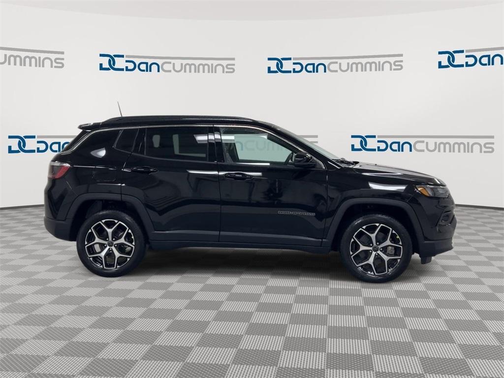 new 2025 Jeep Compass car, priced at $30,062