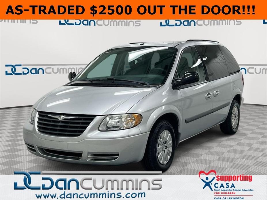 used 2007 Chrysler Town & Country car, priced at $2,500