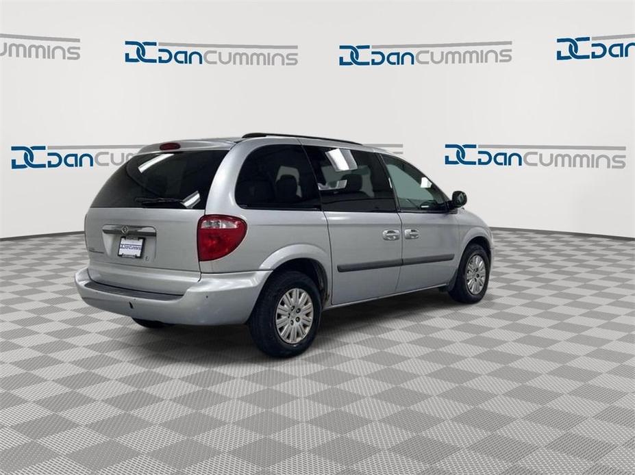 used 2007 Chrysler Town & Country car, priced at $2,500