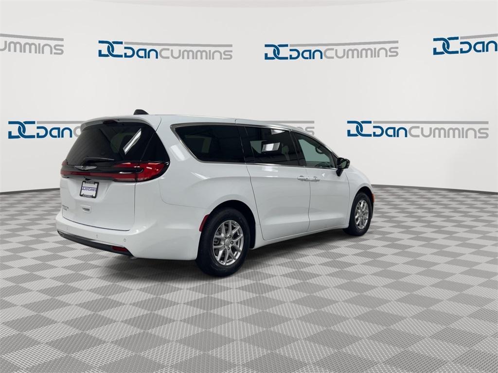 new 2026 Chrysler Pacifica car, priced at $46,735