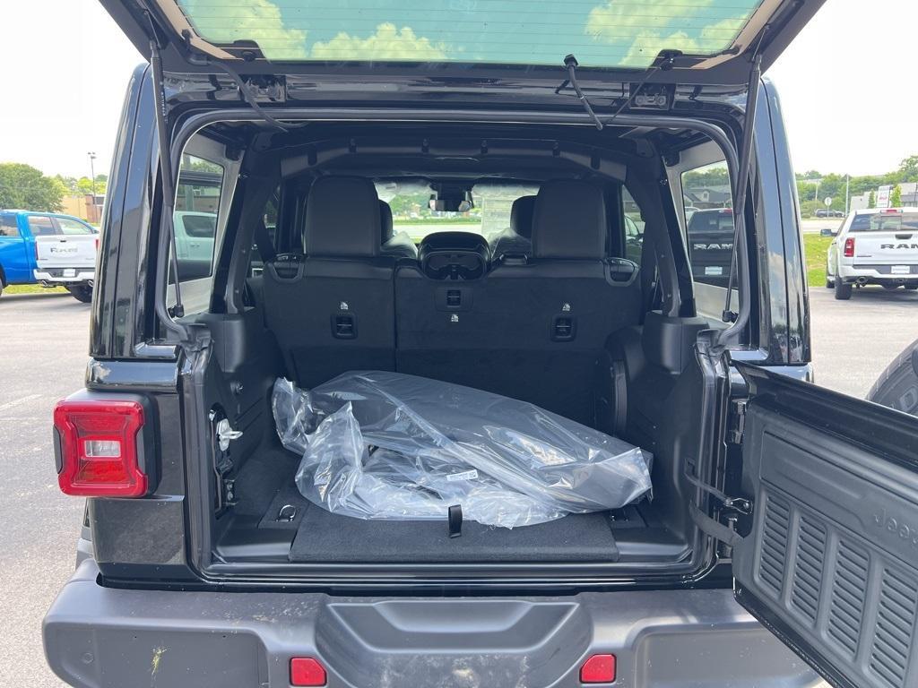 new 2025 Jeep Wrangler car, priced at $54,422